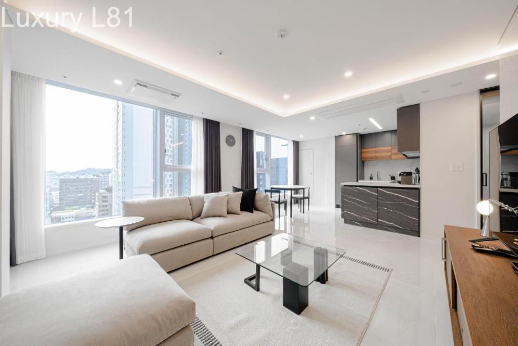 Angia Luxury Apartment Inside Landmark 81 Tower Ciudad Ho Chi Minh (Saigón) Exterior foto