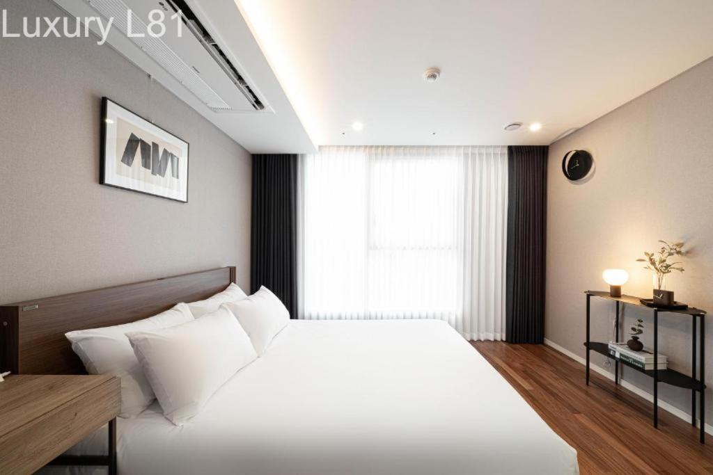 Angia Luxury Apartment Inside Landmark 81 Tower Ciudad Ho Chi Minh (Saigón) Exterior foto